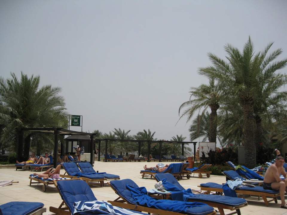 Liegen Miramar Al Aqah Beach Resort