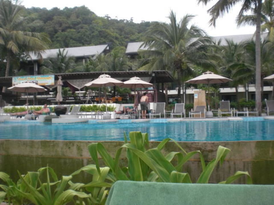 Blick auf Pool und Anlage KC Grande Resort Koh Chang
