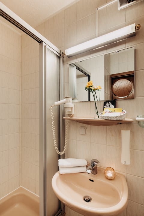 Zimmer Hotel Restaurant 7 Berge am Schlehberg