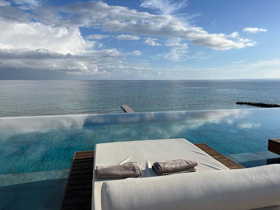 Pool Lesante Blu - The Leading Hotels of the World