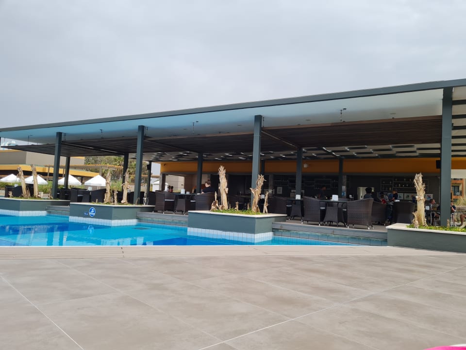 Pool TUI BLUE Xanthe