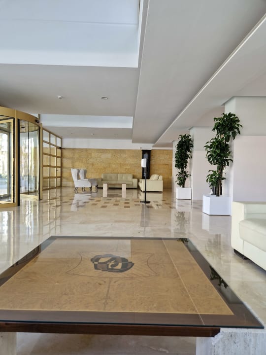 Lobby CM Playa del Moro