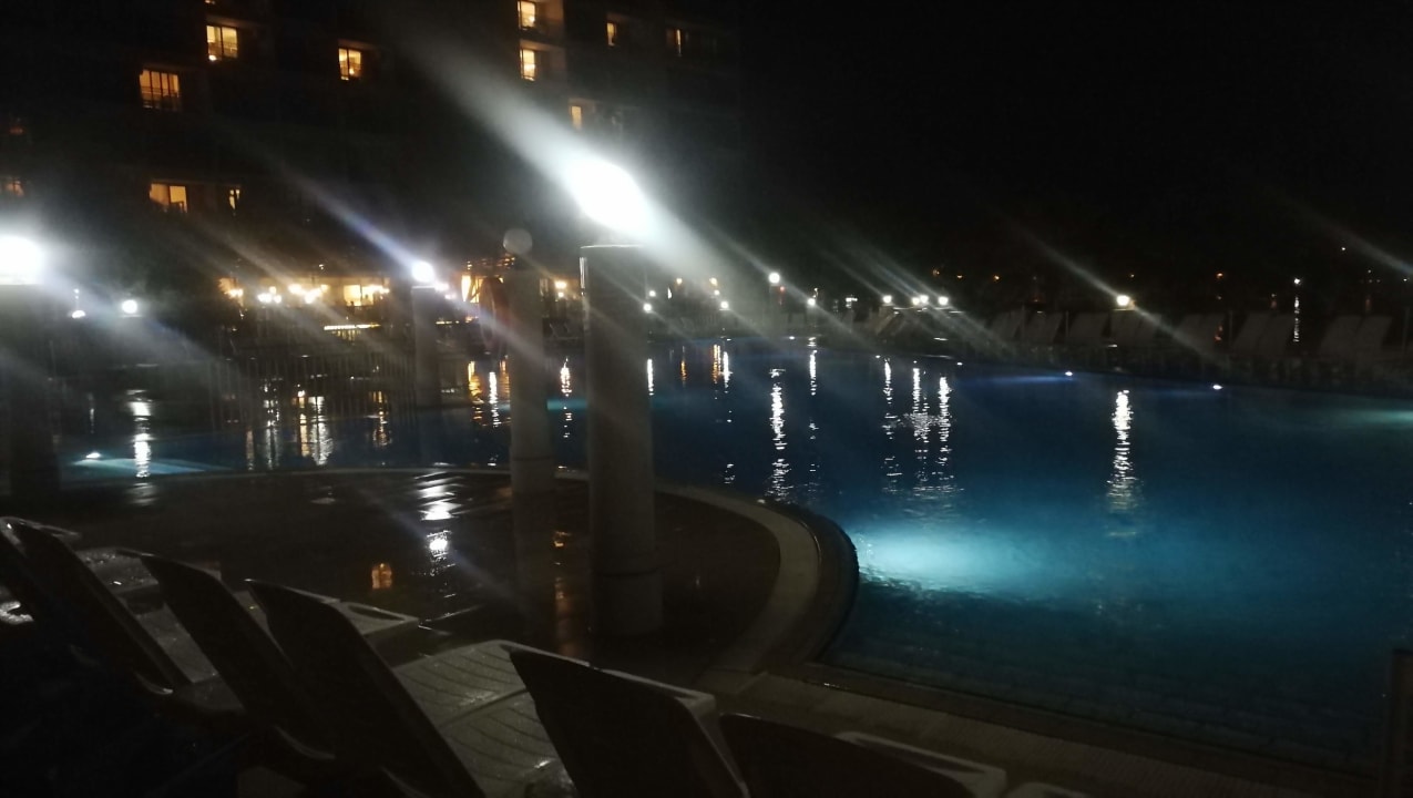 Pool Tusan Beach Resort