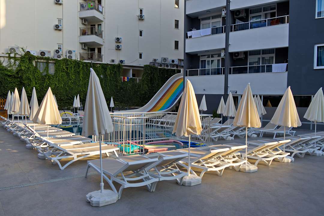 Pool Hotel Kaila Krizantem
