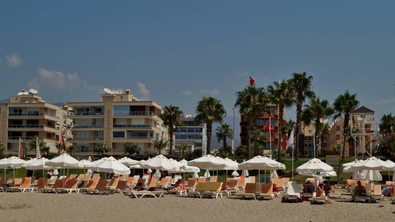 Strand Grand Atilla Hotel