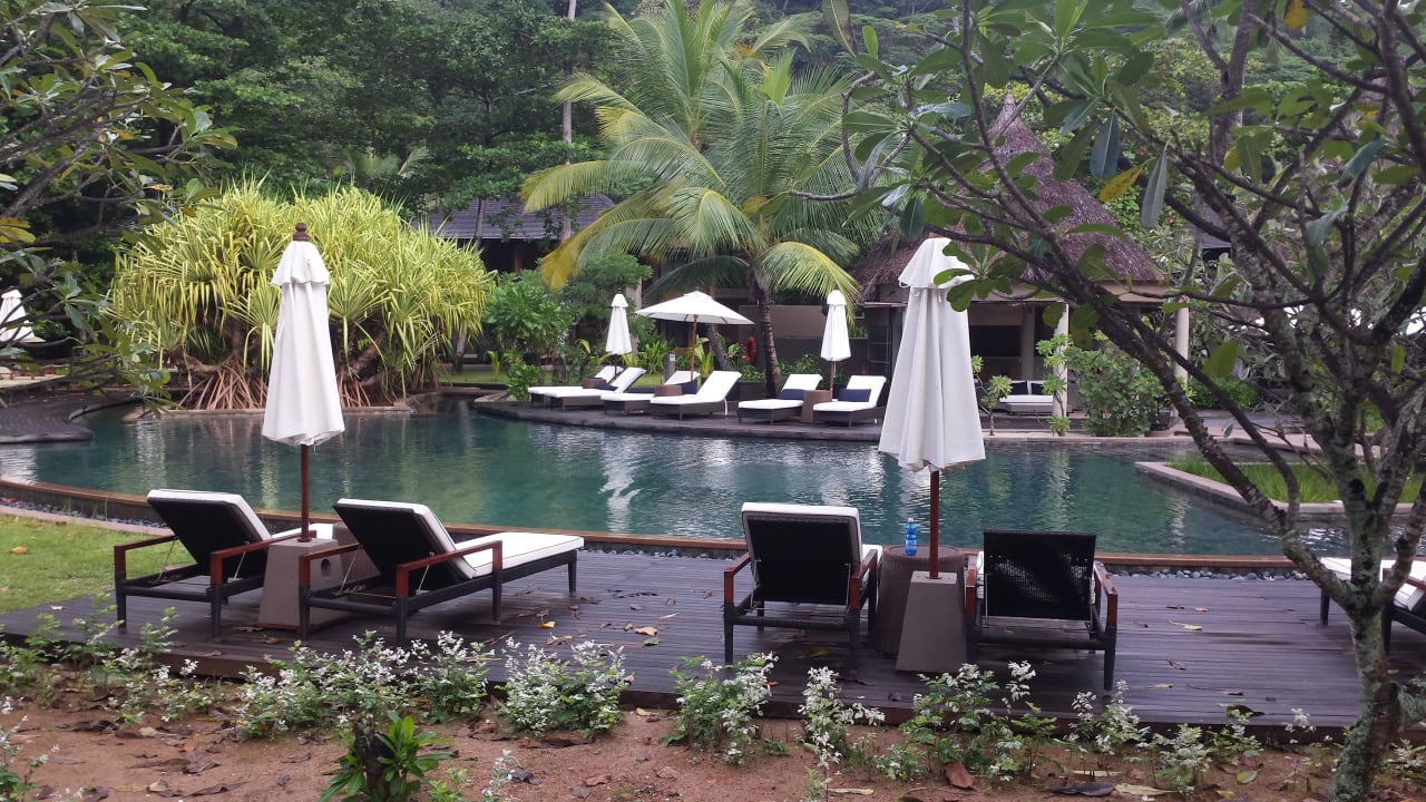 Kaputt und dreckig Constance Ephelia