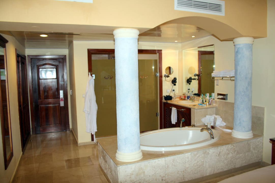 Badbereich TRS Turquesa Hotel - Adults only