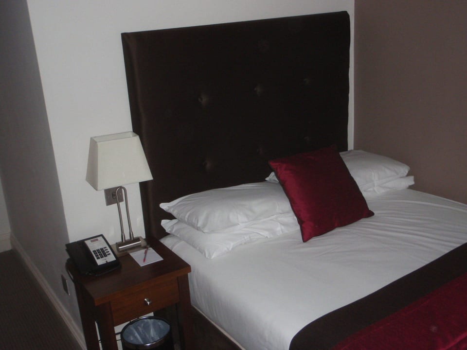 Bett im Zimmer Mercure Southampton Centre Dolphin Hotel