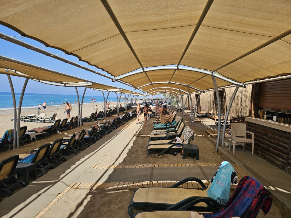 Strand Crystal Family Comfort Collection