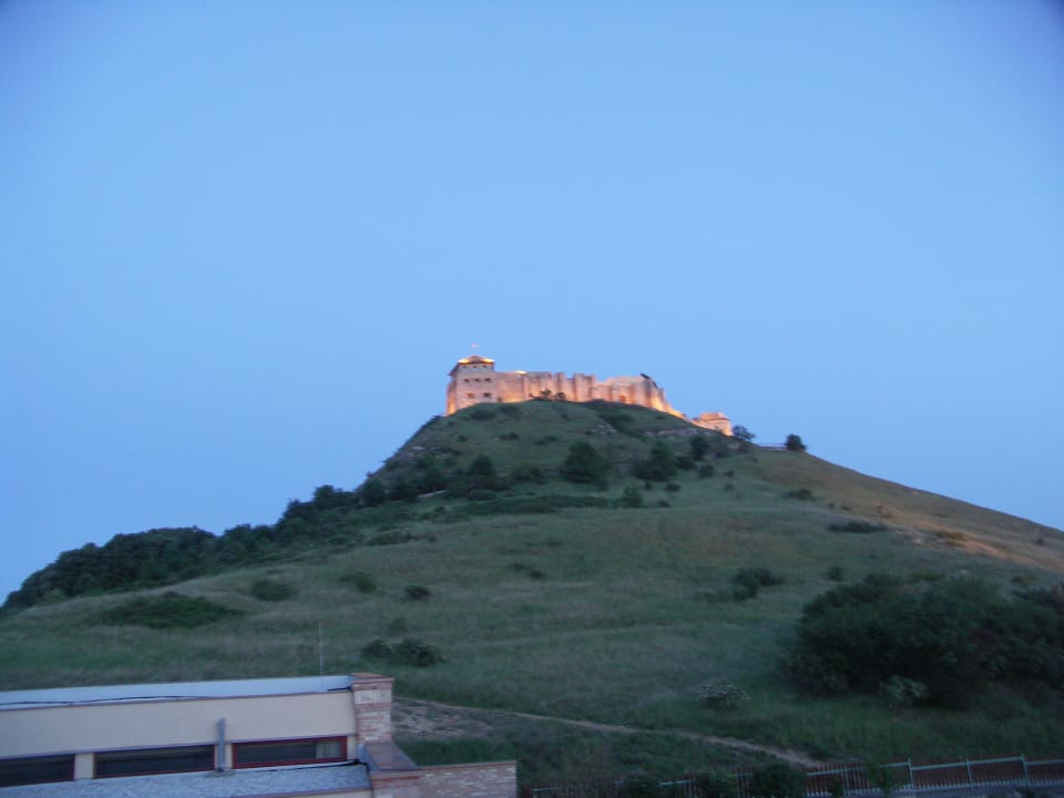 Zur Burg Hotel Kapitany Wellness