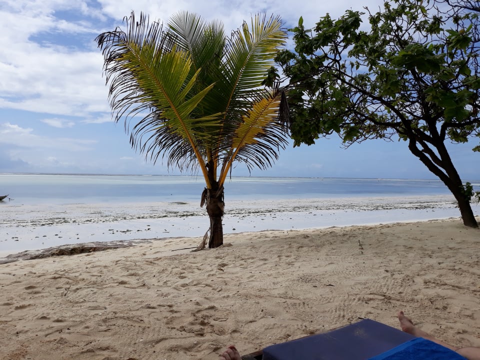 Strand Neptune Pwani Beach Resort & Spa