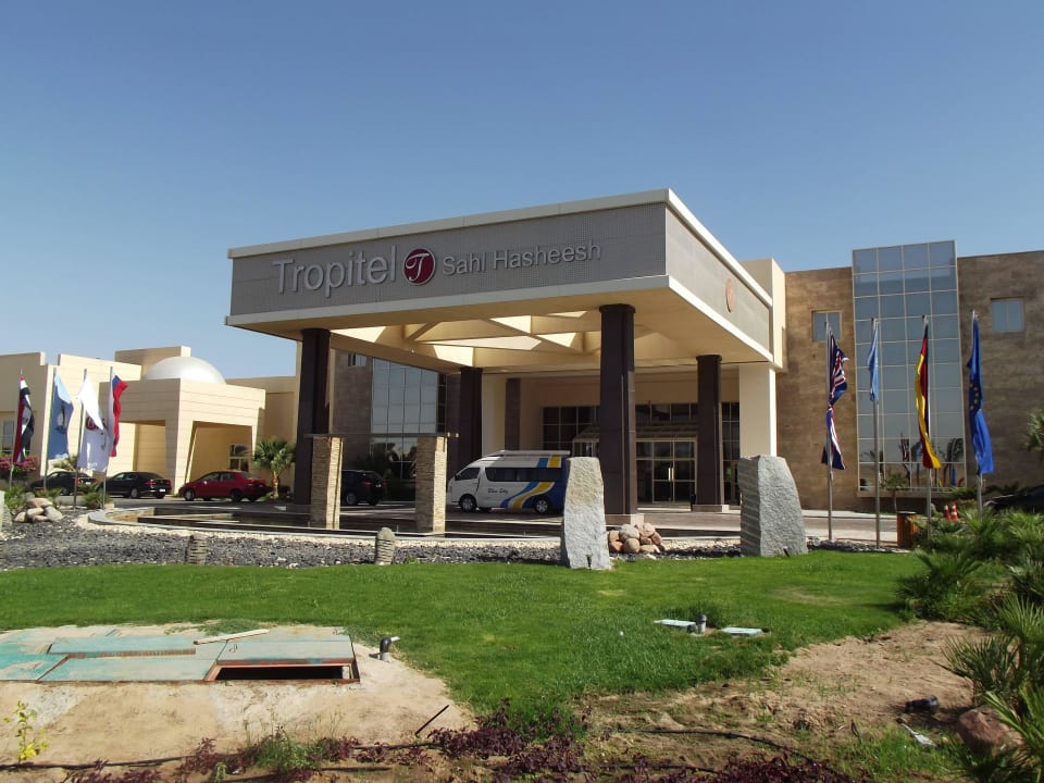 Eingang Tropitel Sahl Hasheesh