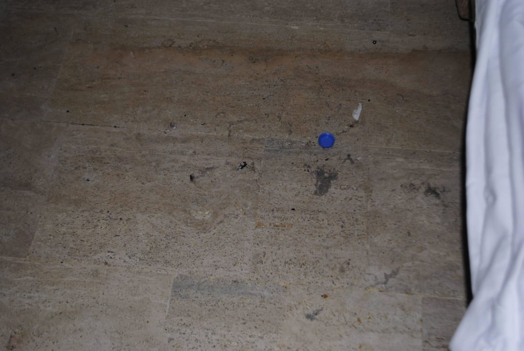 Haare, Schimmel, Dreck, Staub u.s.w. Grand Yazici Club Marmaris Palace