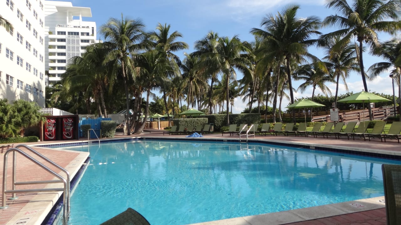 Wunderschöner sauberer Pool Holiday Inn Miami Beach-Oceanfront
