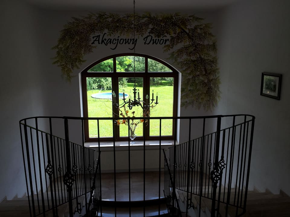 Schody Hotel Akacjowy Dwór