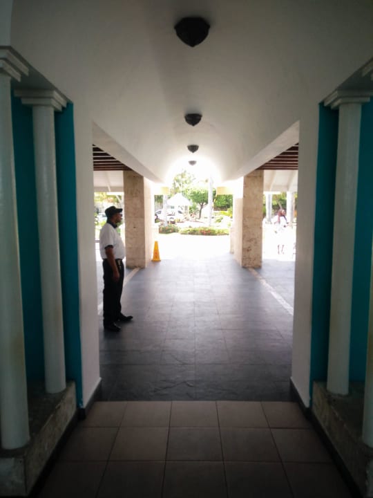 Eingang von der Lobby aus Grand Paradise Playa Dorada