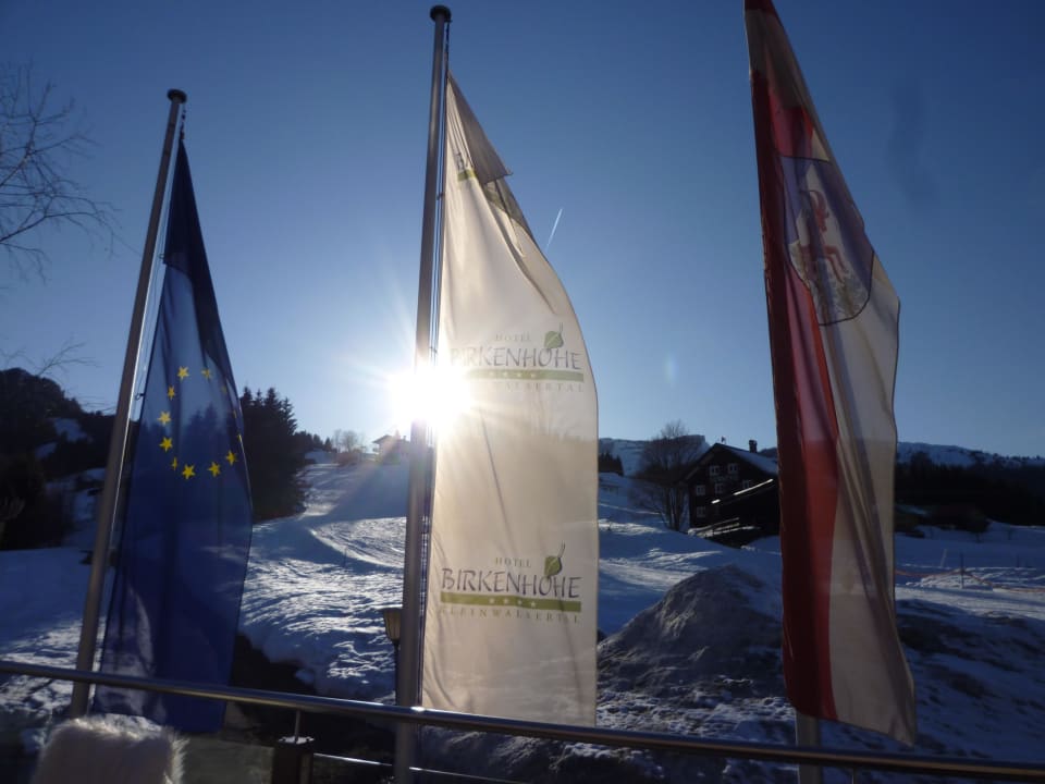 Terrasse mit Blick auf die Piste Hotel Birkenhöhe