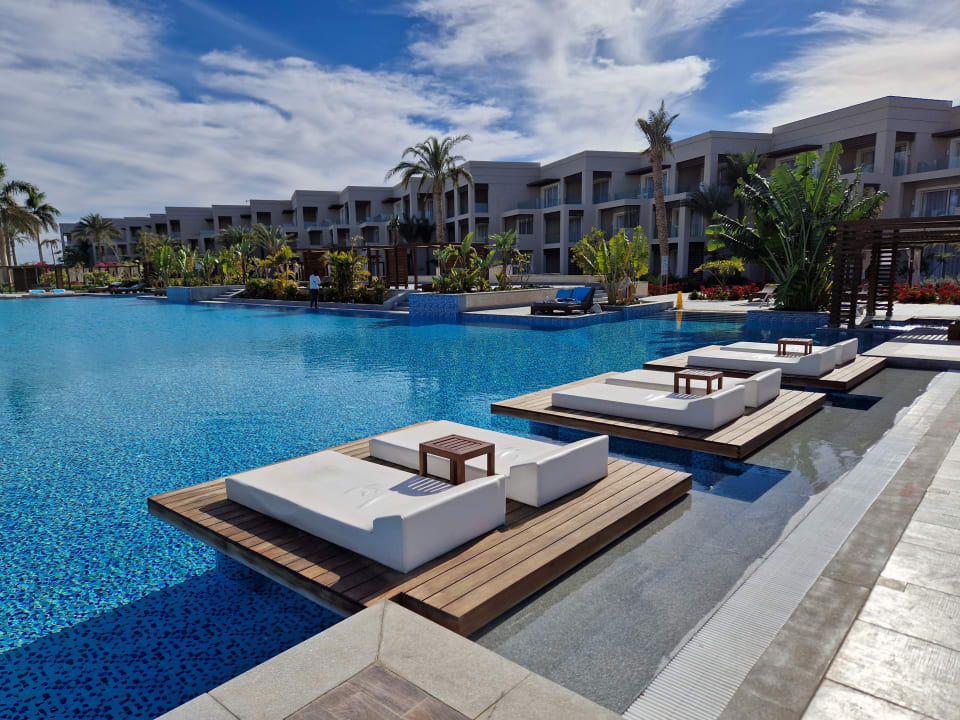 Pool Steigenberger Resort Ras Soma