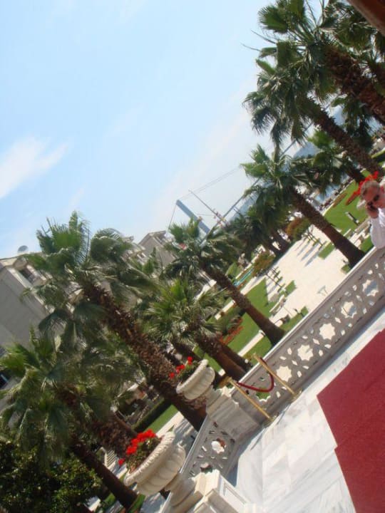 Blick vom Palast in den Garten Ciragan Palace Kempinski Istanbul