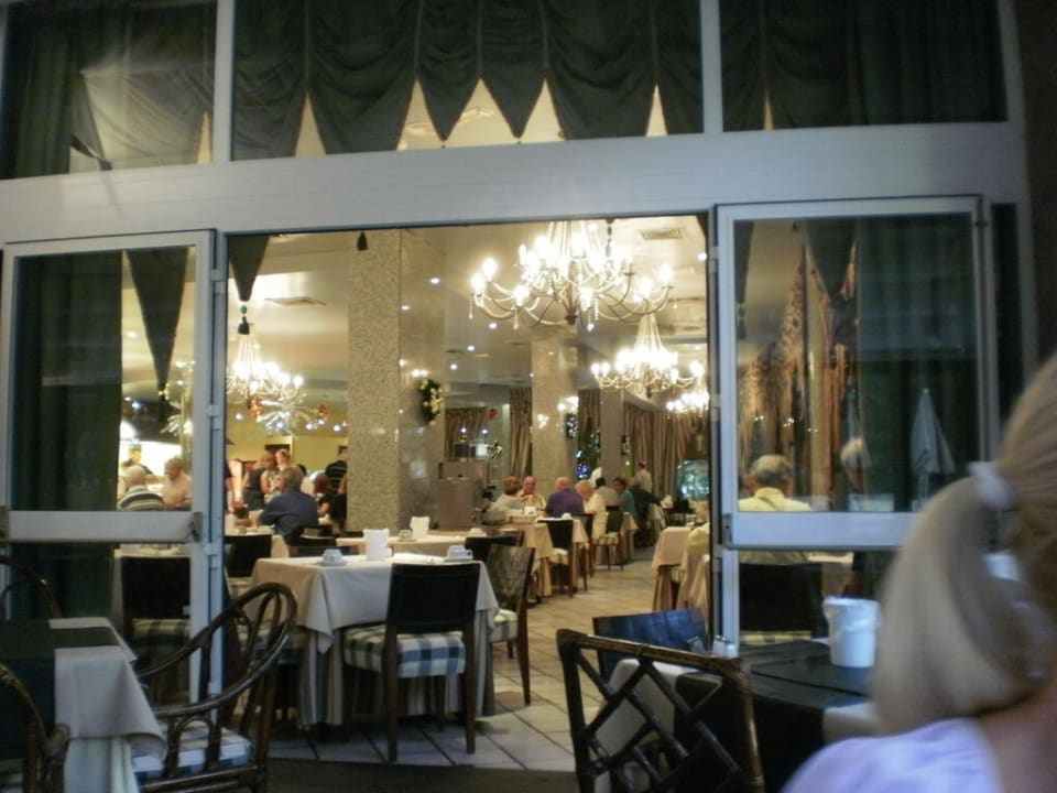 Am Abend Bull Escorial & Spa