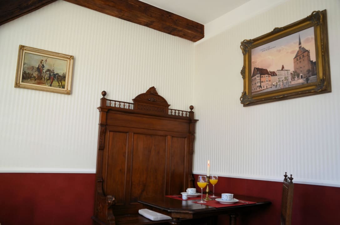 Romantisches Frühstück im Gründerzeit-Café Hotel Mohrenbrunnen