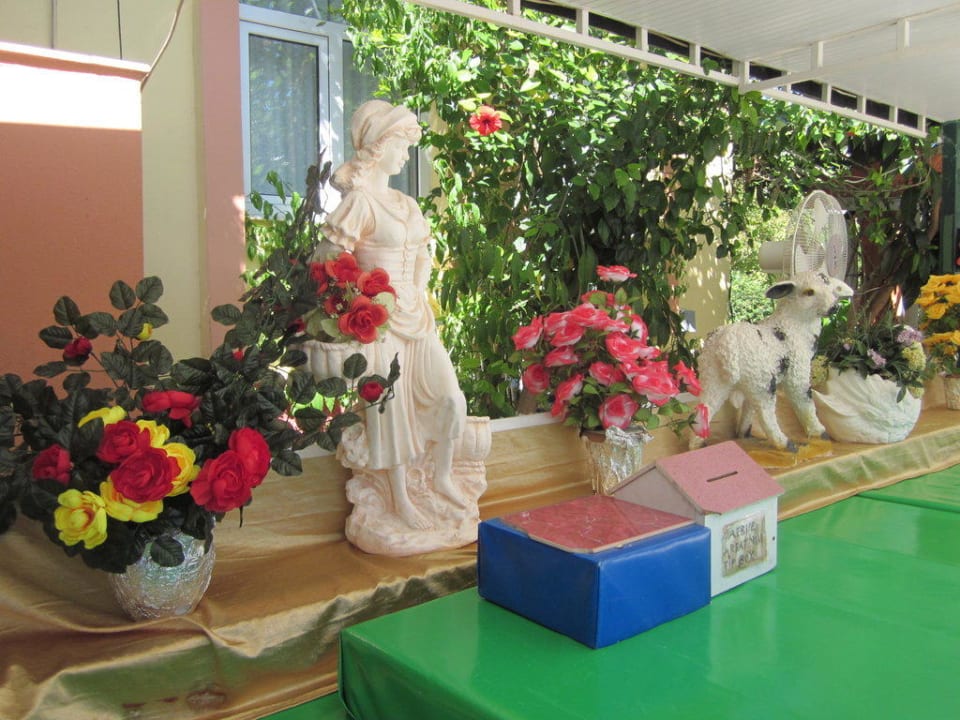 Стол для блюд Hotel Marin