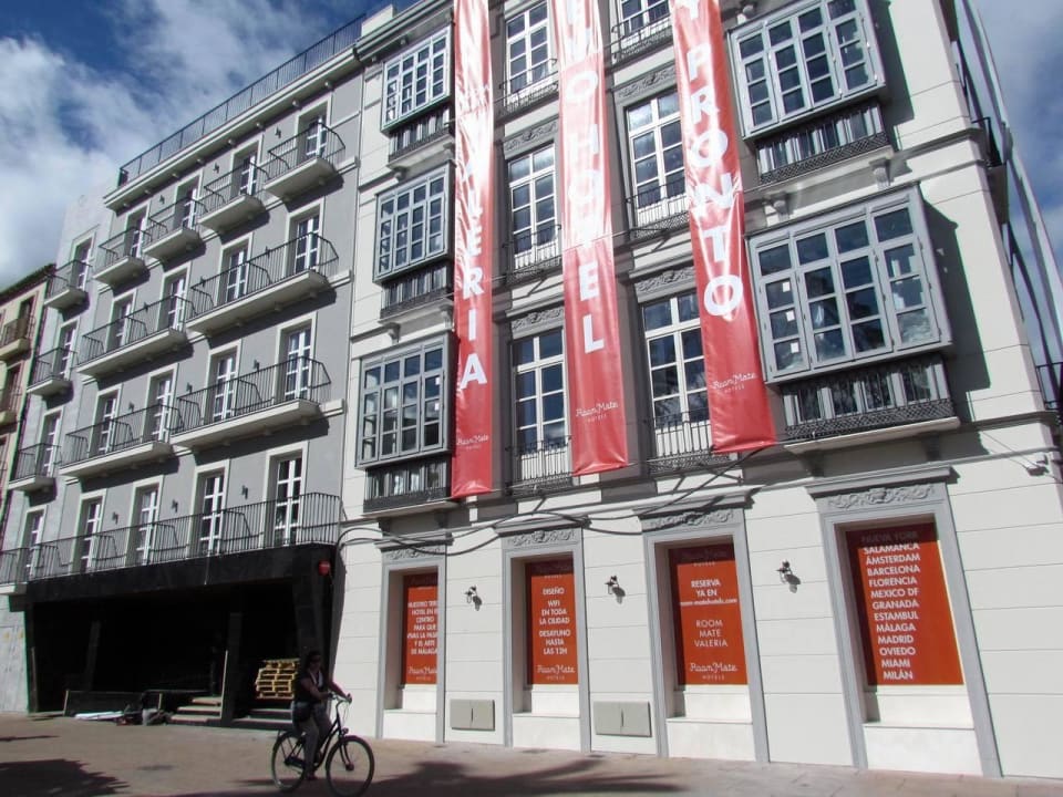 Facade Room Mate Valeria