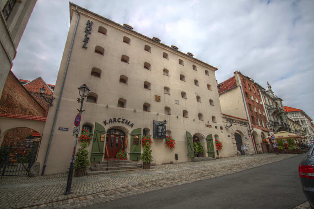Außenansicht Hotel Karczma Spichrz