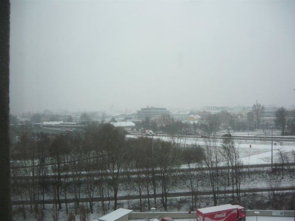 Linksseitig Hotel Donauwelle Linz