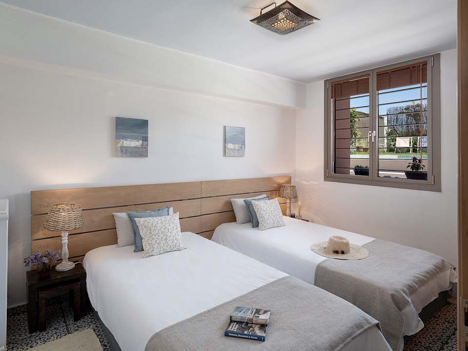 Zimmer The House By The Sea