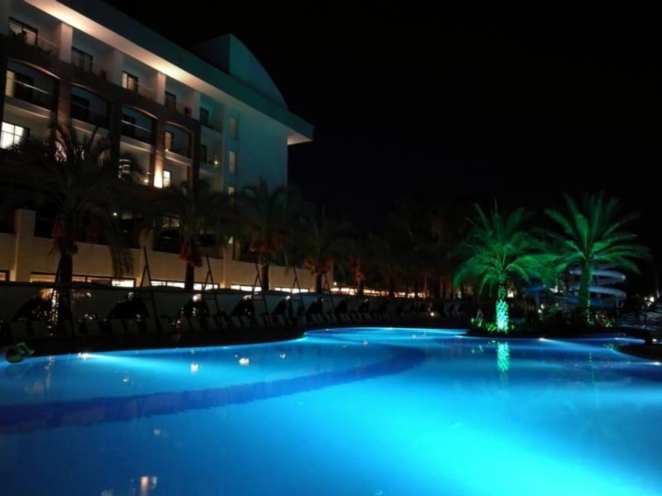 Pool DoubleTree by Hilton Antalya-Kemer