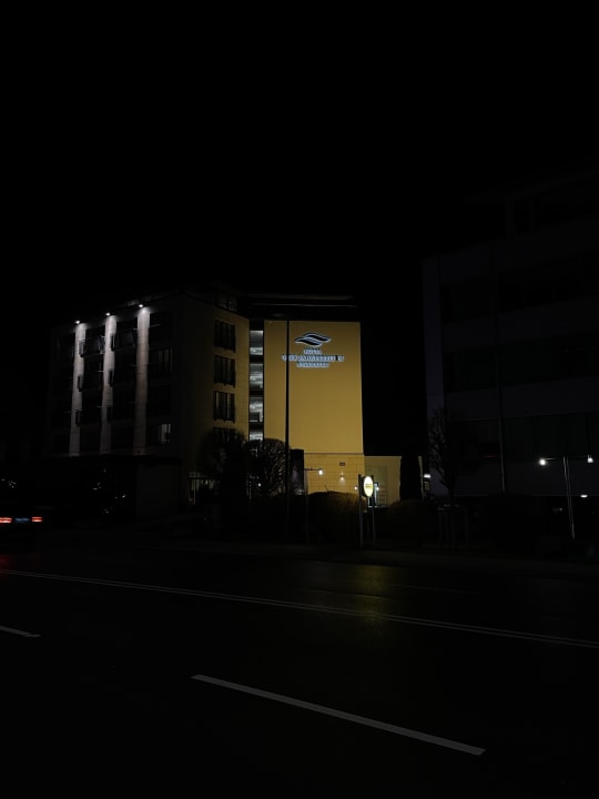 Außenansicht Hotel Vier Jahreszeiten Starnberg