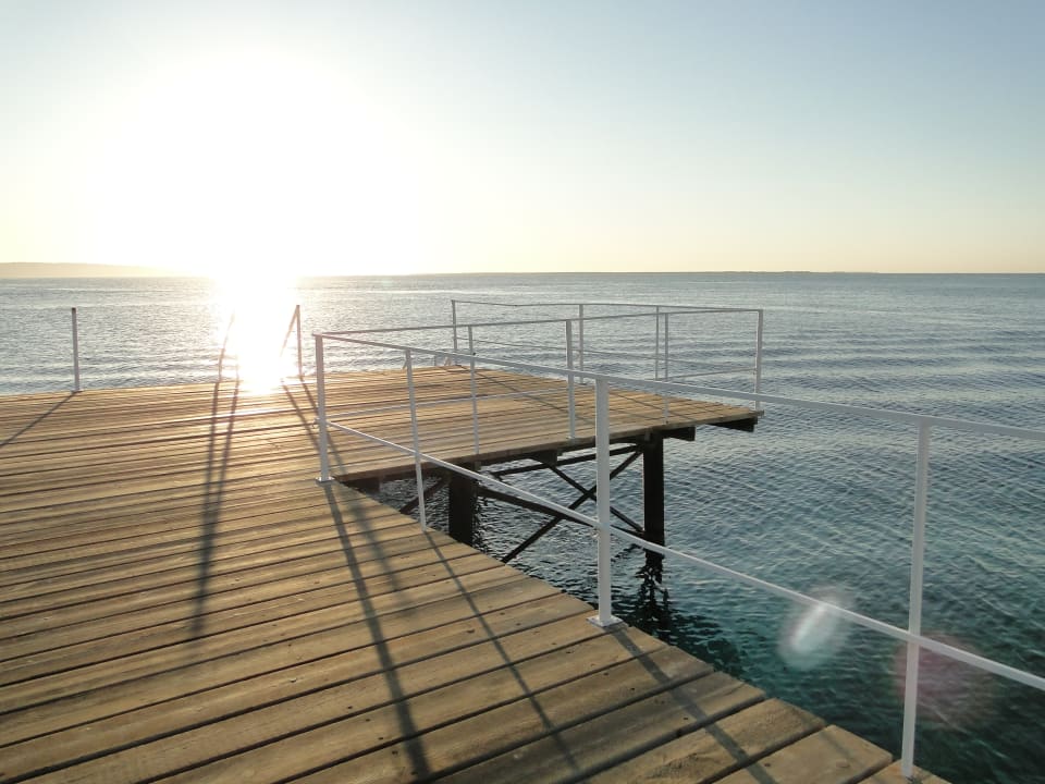 Strand Moreno Horizon Spa & Resort