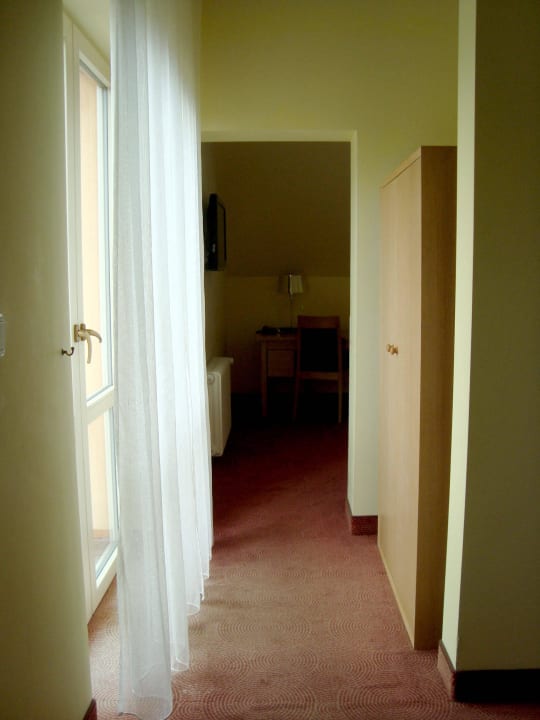 Flur mit Südbalkon Villa Herkules