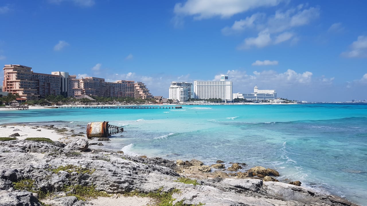 Außenansicht Hotel Riu Cancun