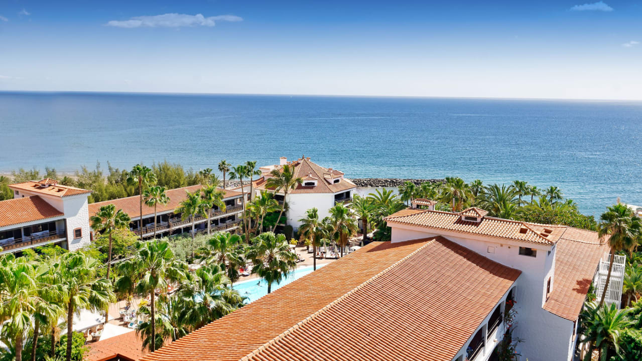 Außenansicht Hotel Parque Tropical