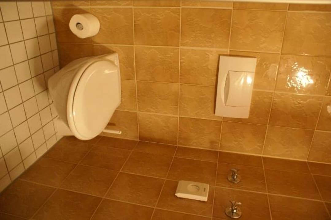 WC/DU Hotel Garni Zugspitz