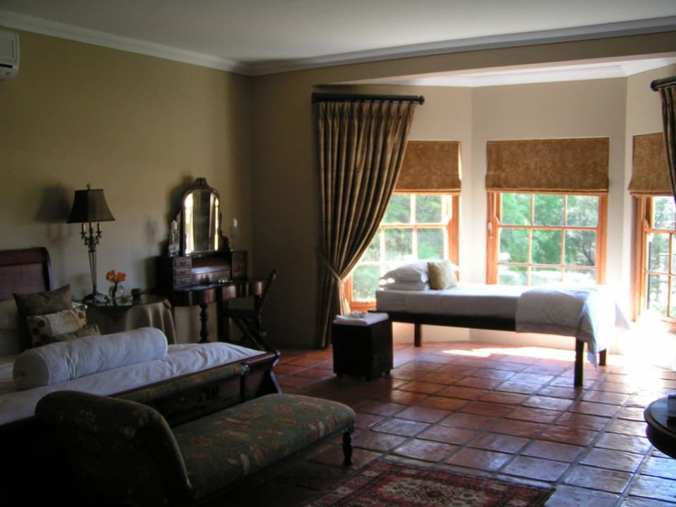 Doppelzimmer mit Zustellbett 1 La Plume Guesthouse