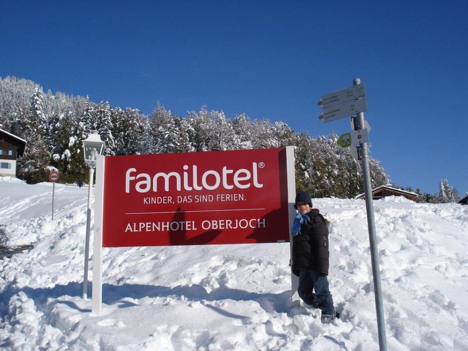 Auffahrt zum Hotel Oberjoch - Familux Resort