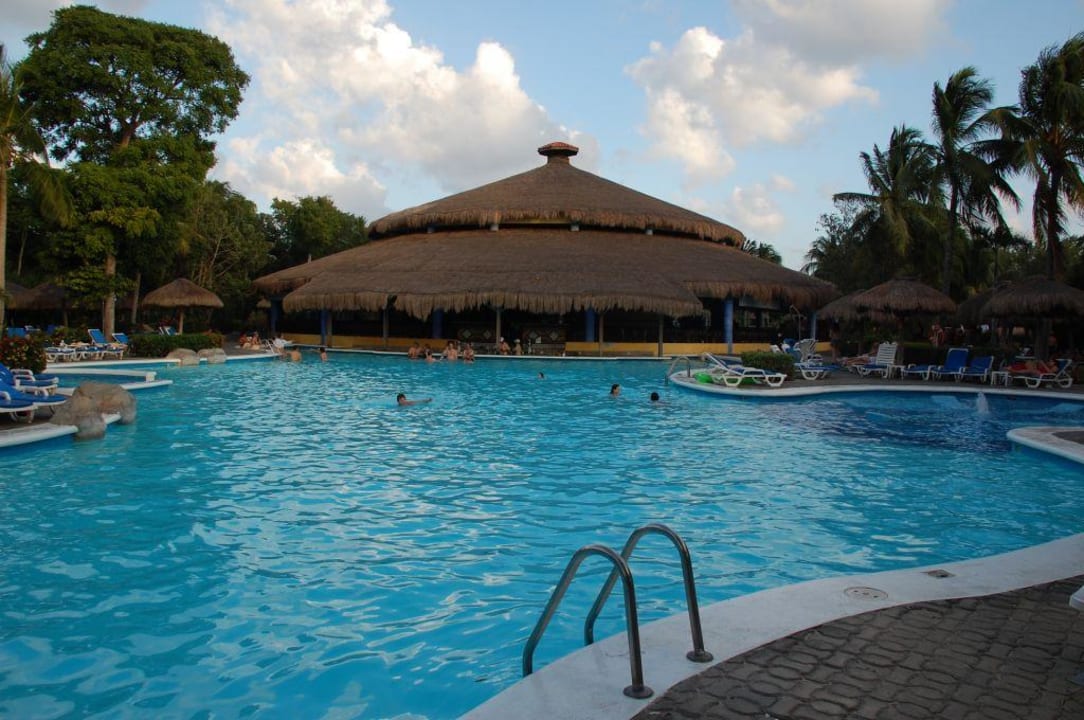 Poolanlage Hotel Riu Tequila