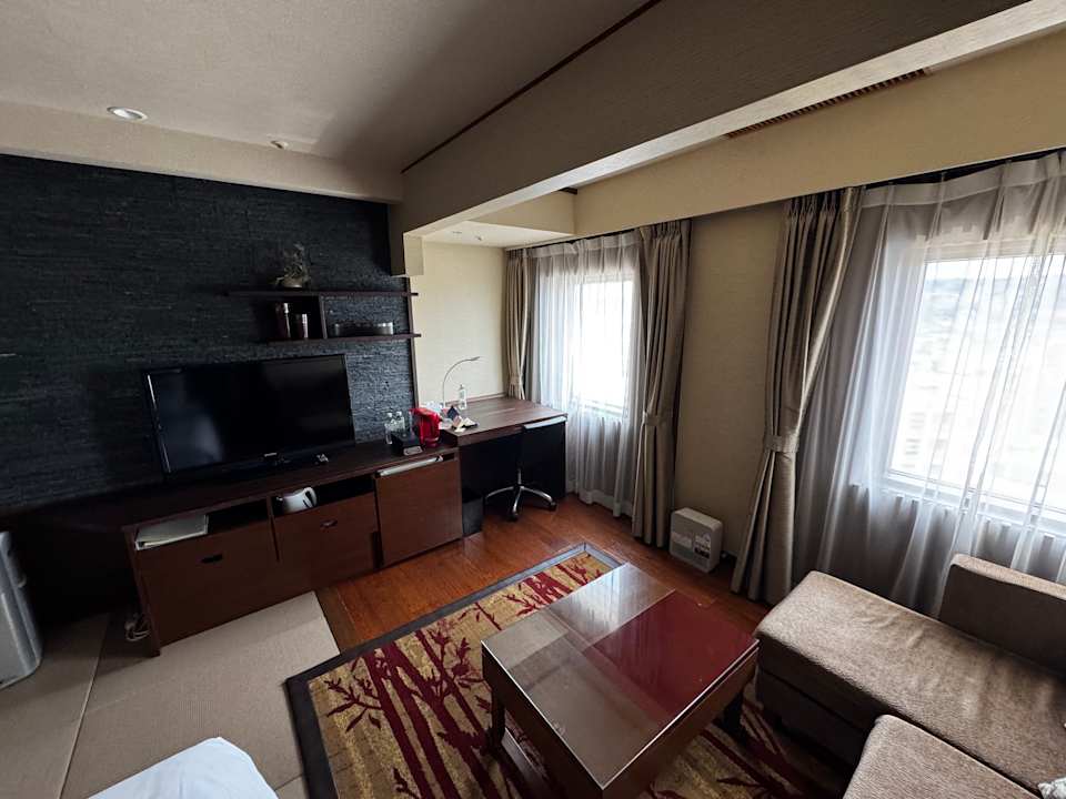 Zimmer Holiday Inn ANA Kanazawa Sky