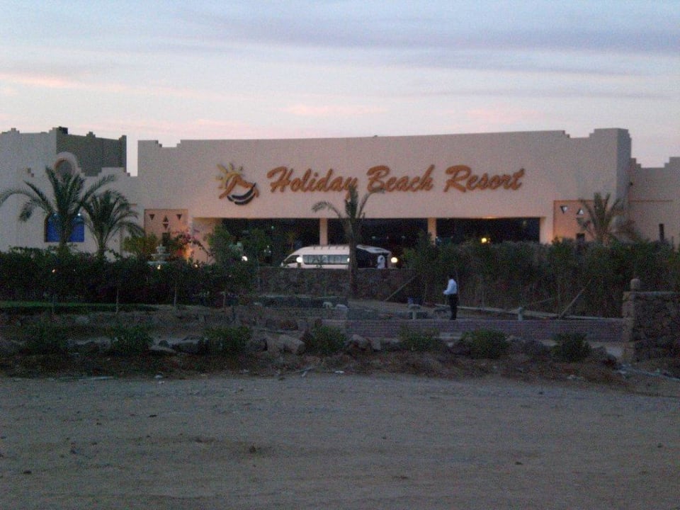 Eingang zum Hotel Three Corners Sea Beach Resort