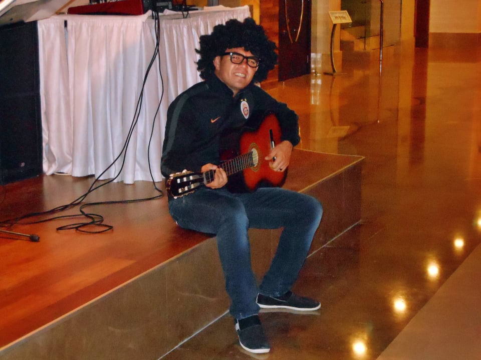 Max der Gitarrensolist Sentido Trendy Verbena Beach