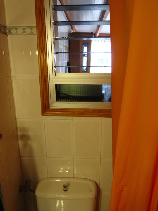 Toilette mit Lüftung in die Küche Finca La Paz