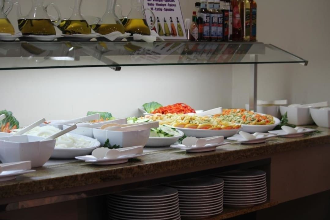 Großes Salatbuffet Playa Olid Suites & Apartments