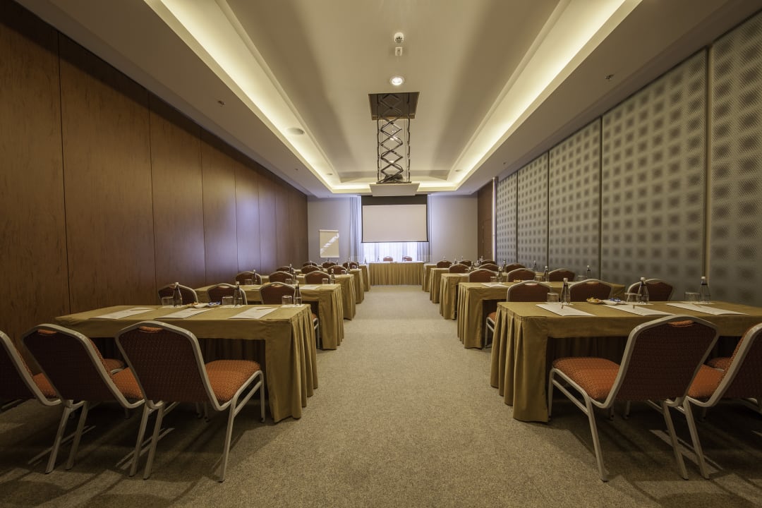 Sonstiges Gloria Sports Arena