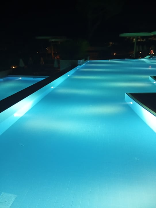 Pool Gloria Verde Resort