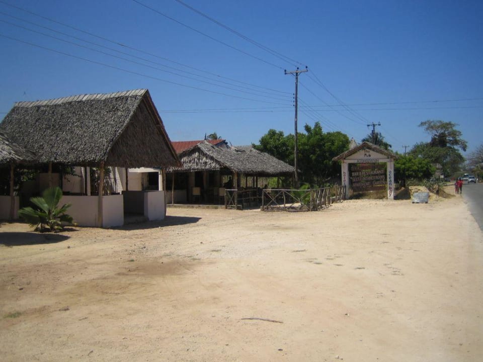 Vor dem Hotel Hotel Southern Palms Beach Resort