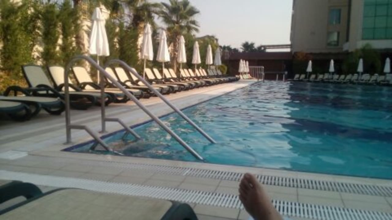 Pool Well Palace Side