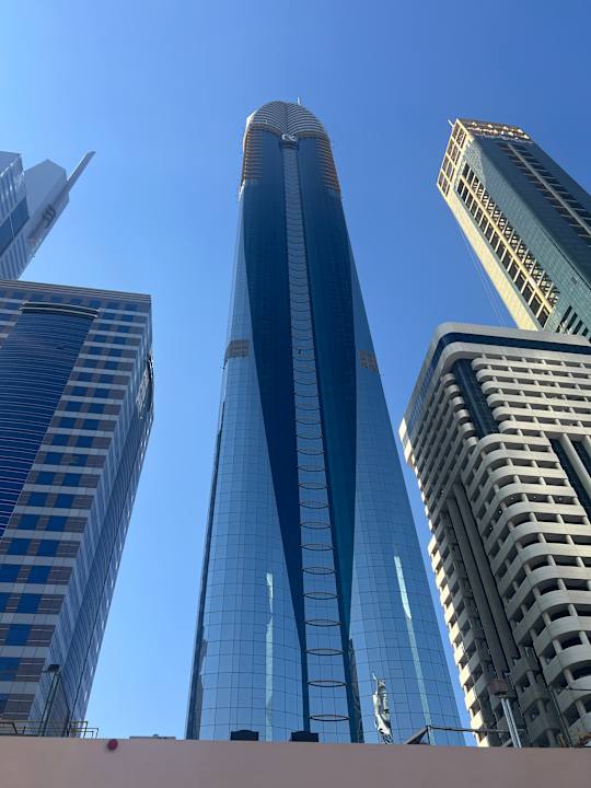 Pool Rose Rayhaan by Rotana